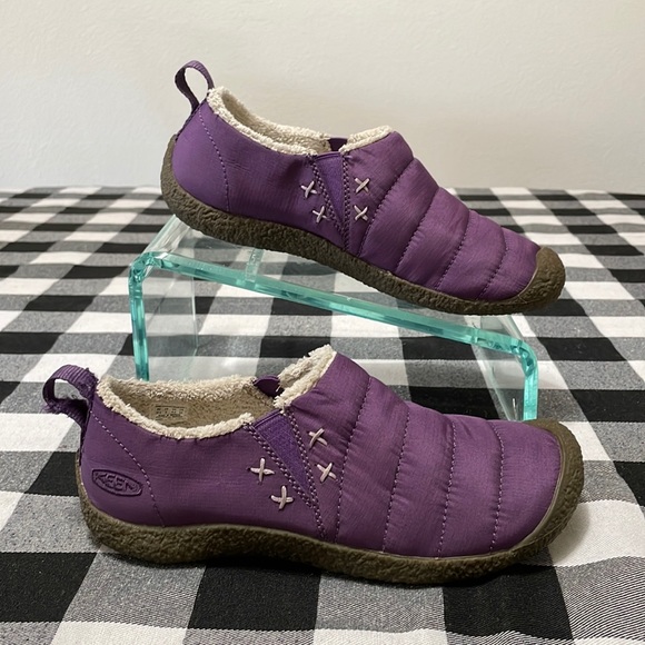 Keen Shoes Keen Hoswer Cush Quilted Nylon Fleece Lined Slip On